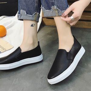 SHEIN *Brand new! // Slip on Leather Sneakers